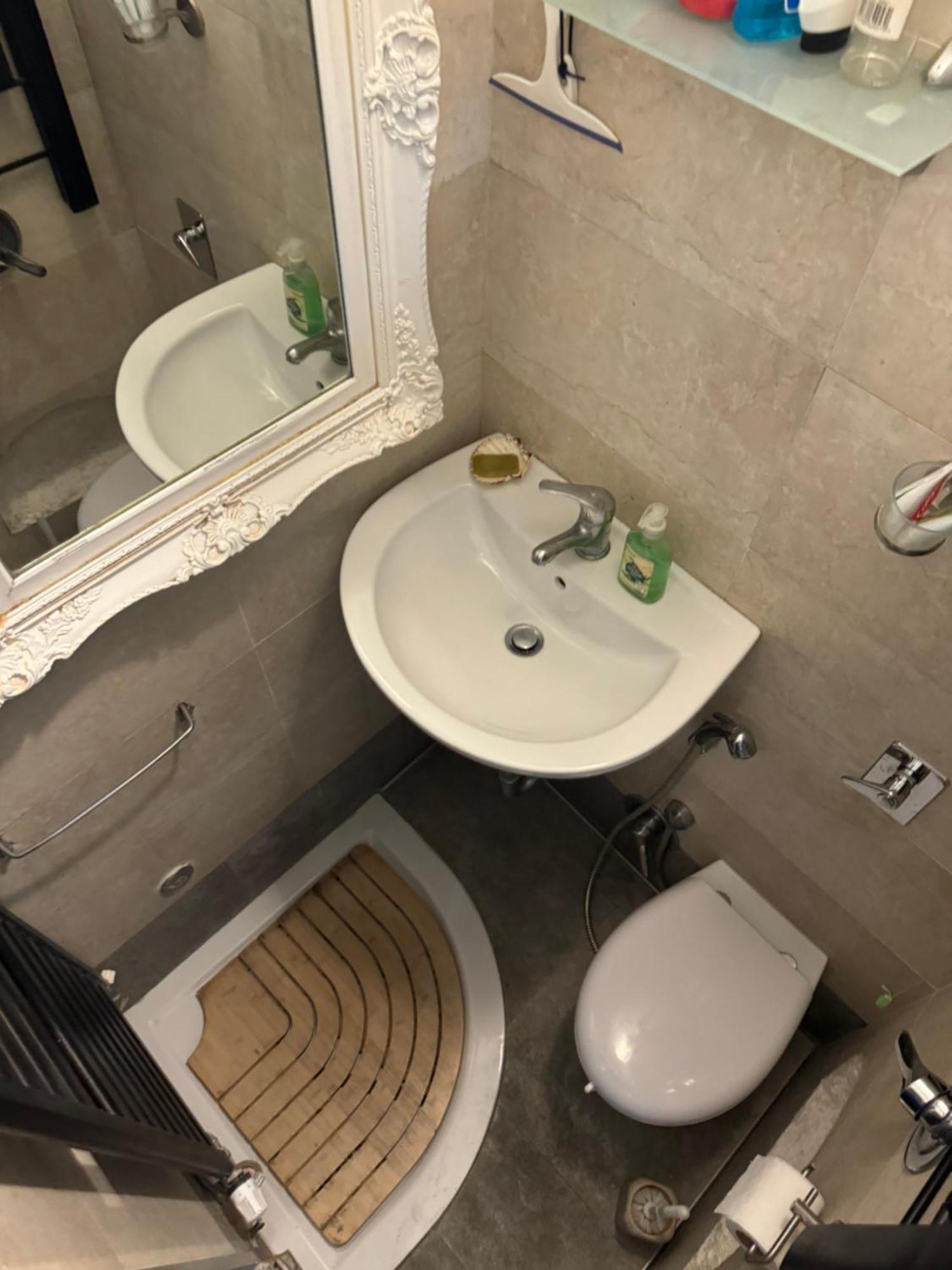 Free 30 Minutes Preemptive Cognitive Disconnect Therapy Price Location Real Duomo Palace Mini Suite Milan Exterior photo